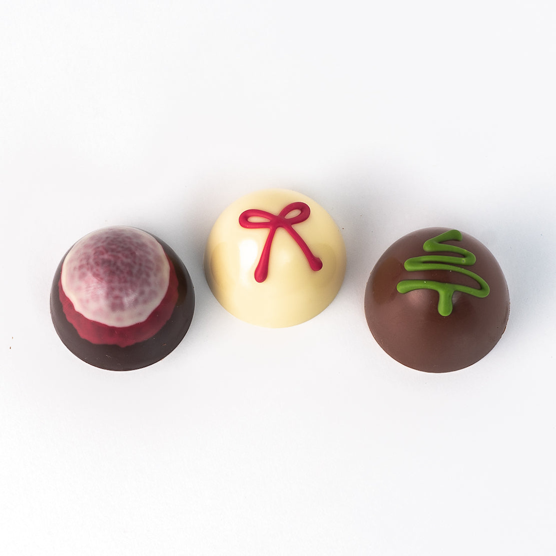 Artisan Chocolate | Gourmet Chocolate | Boutique Chocolate | Belgian Chocolate | Wholesale Chocolate | Le Grand Bulk Chocolate Christmas Truffles | Candy Cane | Ticket Chocolate | Gift